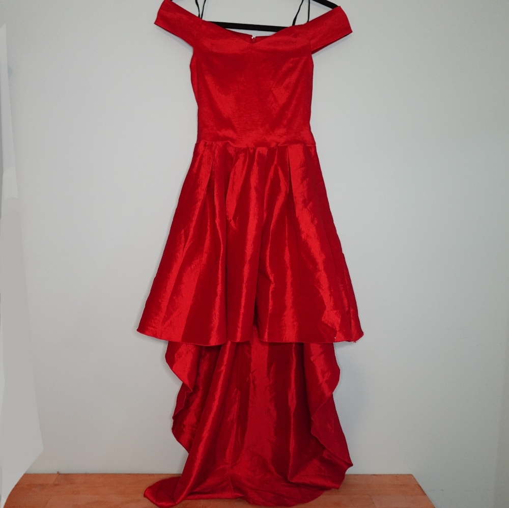 Flowy Red Dress with Bow Ribbon